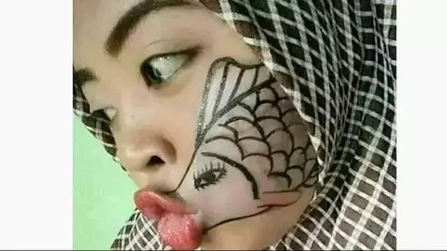 6 Tato Bentuk Ikan Ini Nyeleneh Banget, Anti-Mainstream