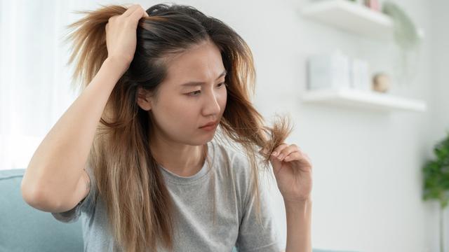 Ciri-Ciri Rambut Rusak yang Wajib Diwaspadai, Atasi Segera dengan Produk Hair Vitamin yang Tepat