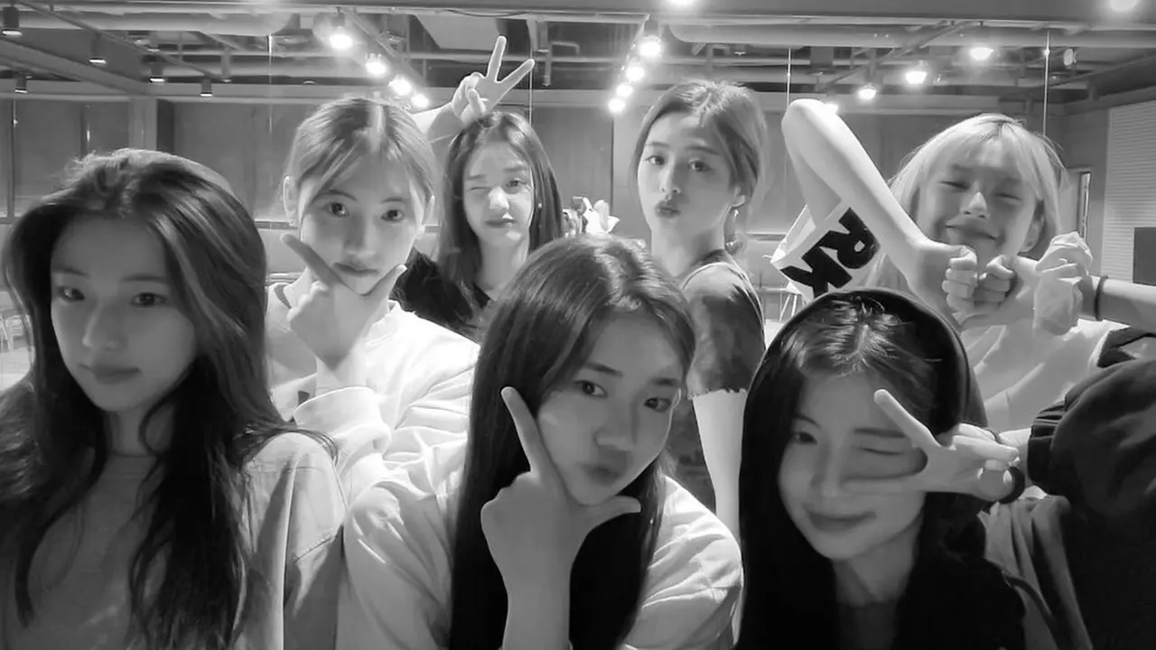 7 Member BABYMONSTER, yaitu Rami, Ahyeon, Ruka, Asa, Chiquita, Pharita, dan Rora Berbagi Perasaan Gugup dan Bahagia Mereka Jelang Debut, Perilisan Mini Album 'BABYMONS7ER', dan MV 'SHEESH' yang Langsung Viral (Instagram/ babymonster_ygofficial)