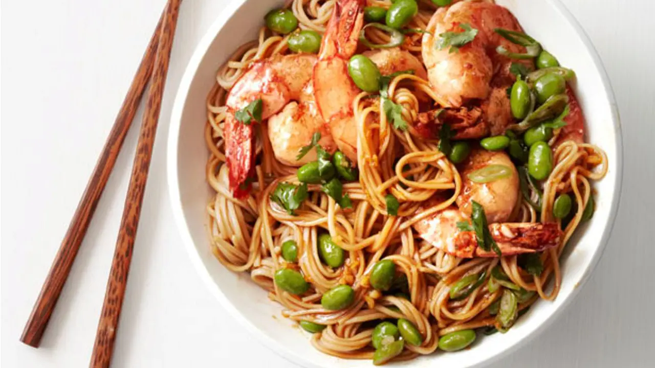 10 Menu Lezat Mi Goreng dan Rebus Paling Hits di Asia