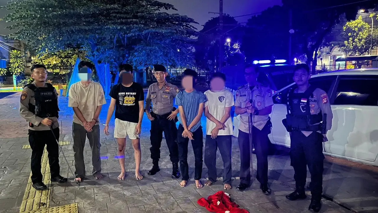Tim Patroli Perintis Presisi Polres Metro Jakarta Selatan meringkus empat orang terduga pelaku tawuran.