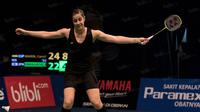 Selanjutnya pada babak perempat final Carolina Marin akan berhadapan dengan pebulutangkis andalan India, Saina Nehwal. (Bola.com/Vitalis Yogi Trisna)