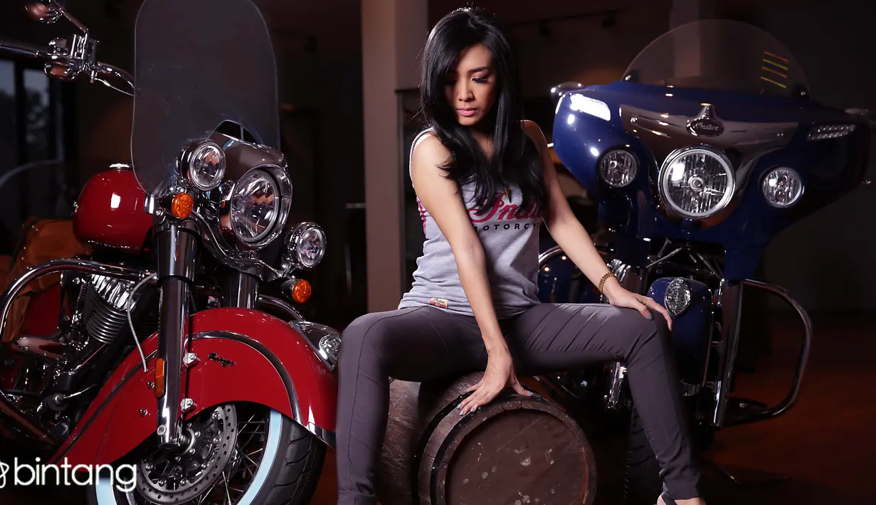 Saat ini Dea merambah dunia akting, namun hanya berakting untuk sebuah sinetron maupun FTV belum memuaskan dirinya. Karenanya Dea bersyukur karena di ujung tahun 2014 silam ia memasang target untuk bisa main film layar lebar. (Galih W.Satria/Bintang.com)