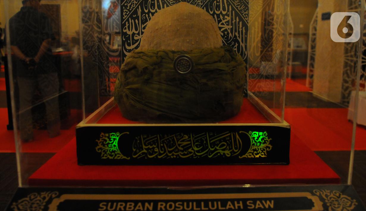Pameran Artefak Rasulullah SAW dan Sahabat yang digelar di Masjid At-Tin, Jakarta Timur, Sabtu (25/3/2023). (merdeka.com/Imam Buhori)