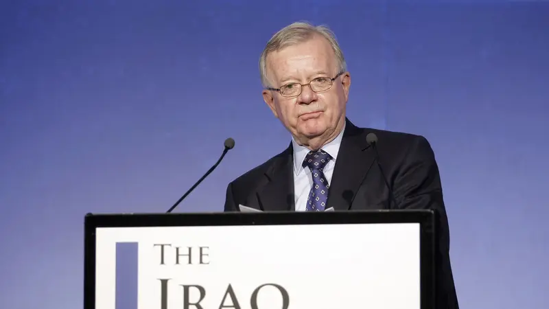 Sir John Chilcot pemimpin investigasi keterlibatan Inggris dalam perang Irak 