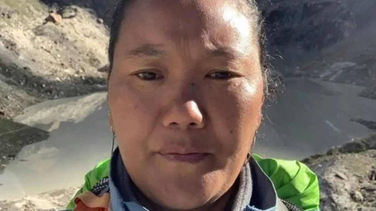 Dijuluki Ratu Everest, Wanita 48 tahun Ini Mendaki Gunung Everest Untuk Ke-10 Kalinya