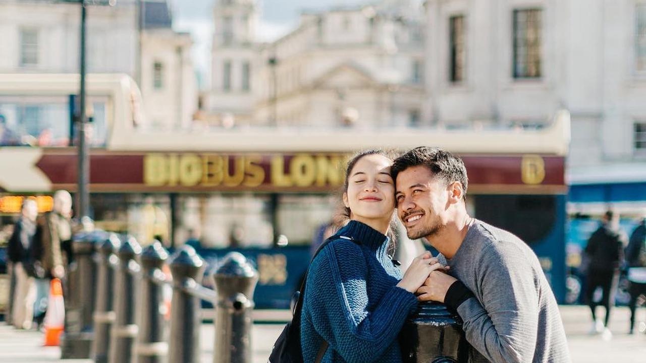 [Bintang] Putri Marino dan Chicco Jerikho