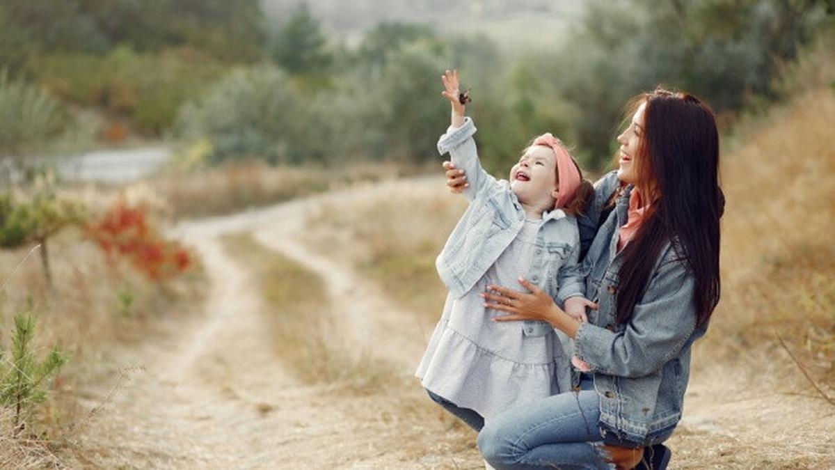 5 Model Baju Anak Perempuan Umur 10 Tahun yang Stylish dan Nyaman, Buat Si Kecil Tampil Kekinian