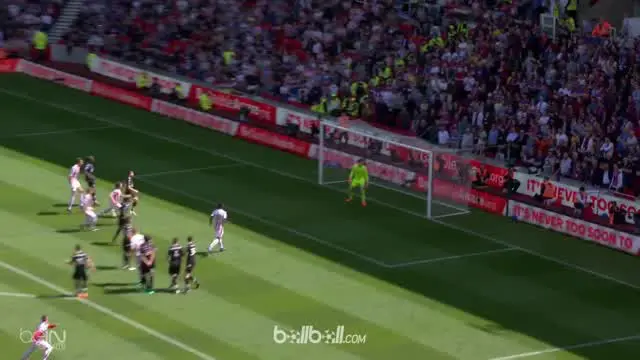 Stoke City 1-2 Crystal Palace | Liga Inggris | Highlight Pertandingan dan Gol-gol
