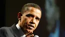 Barack Obama berbicara di Dewan Perencanaan Metropolitan Paris di Chicago, Illinois pada 7 Oktober 2004. (Tim Boyle / Getty Images / AFP)  
