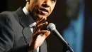 Barack Obama berbicara di Dewan Perencanaan Metropolitan Paris di Chicago, Illinois pada 7 Oktober 2004. (Tim Boyle / Getty Images / AFP)  