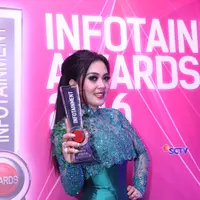 Foto Infotainment Award 2016 (Nurwahyunan/bintang.com)