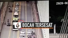 thumbnail bocah naik skuter di jalan raya