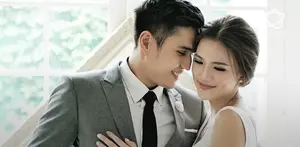 Melangsungkan foto prewed, sepertinya Marcel Chandrawinata dan Deasy Tirtadjaya satu langkah lebih dekat ke momen sakral pernikahan.
