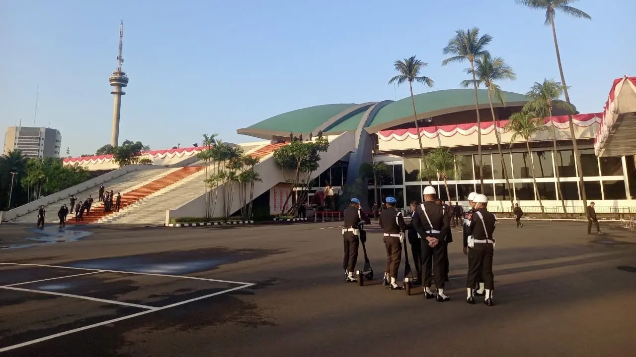 Suasana Gedung DPR Jelang Pidato Kenegaraan Prabowo