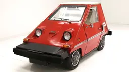 Mobil listrik kecil sudah pernah hadir di tahun 1974 hingga 1977 dengan nama Sebring CitiCar. Mobil yang lahir di Florida, Amerika Serikat ini menggunakan batre 48 Volt bertenaga 3,5 Hp. Dimensi mobil ini lebih kecil dari Wuling Air EV, yaitu dengan panjang 2.437 mm, lebar 1.397 mm, dan tinggi 1.524 mm. (Source: motorius.com)