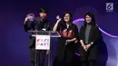 Tim Sore memberikan sambutan saat menerima penghargaan best branded video content of the year dalam acara XYZ Day 2018 di The Hall Senayan City, Jakarta, Rabu (25/04). (Liputan6.com/Herman Zakharia)