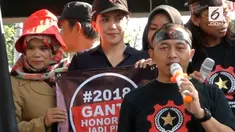 Para buruh yang dipimpin Rieke Diah Pitaloka diterima Istana Negara untuk memberikan maklumat pada Presiden Joko Widodo.