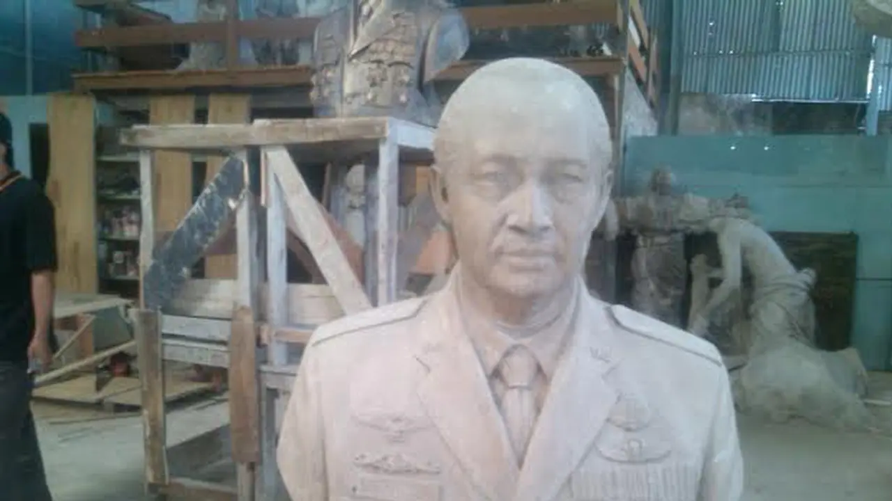 Pengalaman Mistis Seniman Pembuat Patung Soeharto 