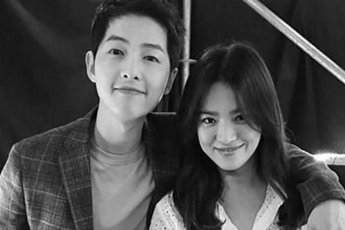 Mengenang Perjalanan Cinta Song Song Couple