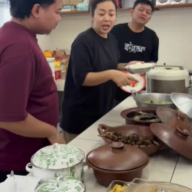 Potret Dapur Sederhana di Rumah Soimah/Foto via Instagram @showimah