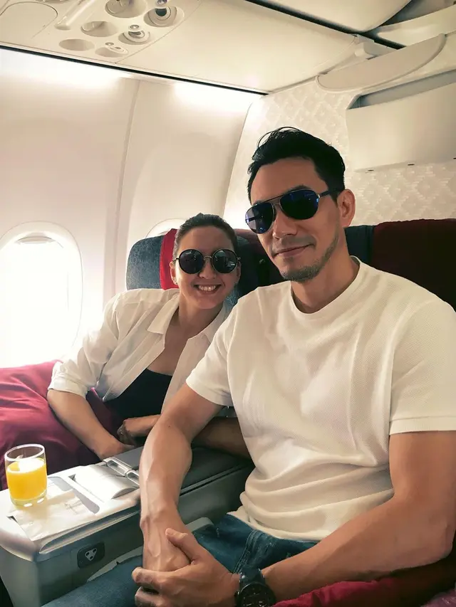 6 Momen Liburan Darius Sinathrya bersama Donna Agnesia di Bali, Romantis Banget