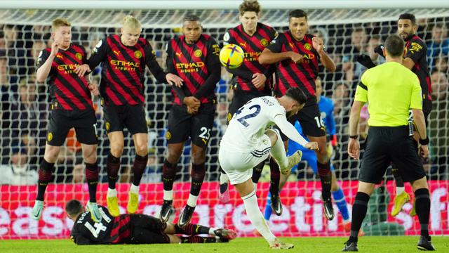 Hasil Liga Inggris: Taklukkan Leeds United, Manchester City Bayangi Arsenal di Puncak Klasemen