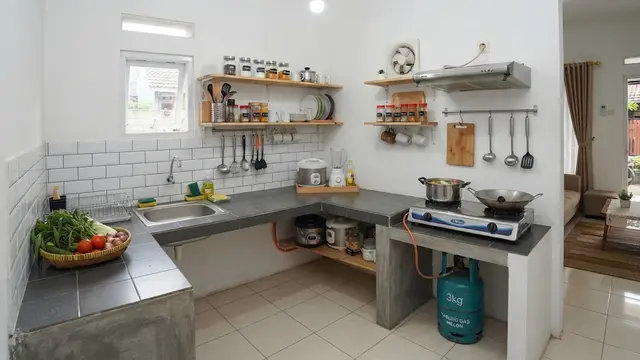 Desain dapur rumah subsidi dengan ruang terbatas yang anti bau dan tidak becek model dapur sudut untuk memanfaatkan ruang