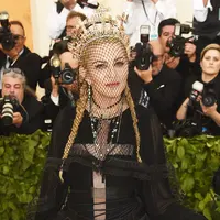 Madonna di ajang Met Gala 2018. (Jamie McCarthy / GETTY IMAGES NORTH AMERICA / AFP)