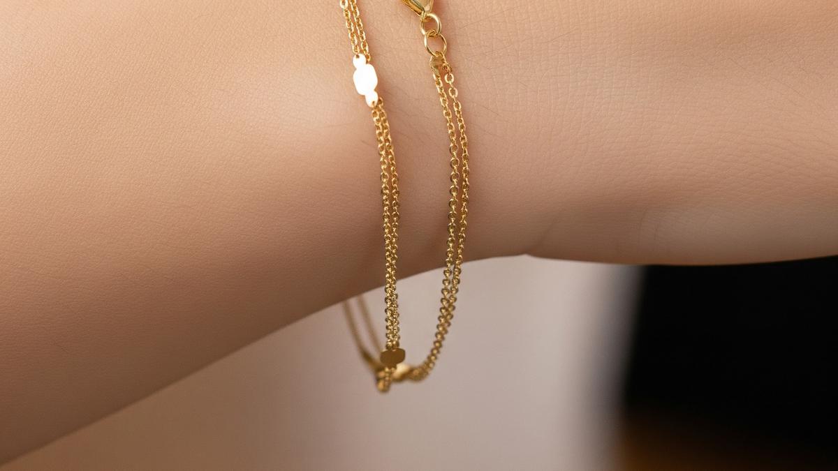 9 Model Gelang Emas Rantai Wanita Tipis Elegan, Pilihan Tampil Minimalis