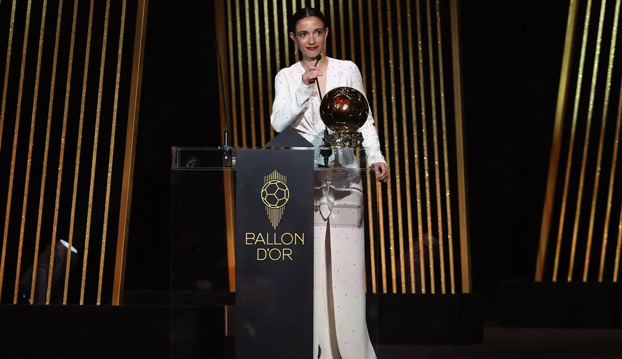 Pesepakbola berusia 26 tahun ini telah memenangkan Ballon d'Or putri untuk tahun kedua berturut-turut. (FRANCK FIFE/AFP)