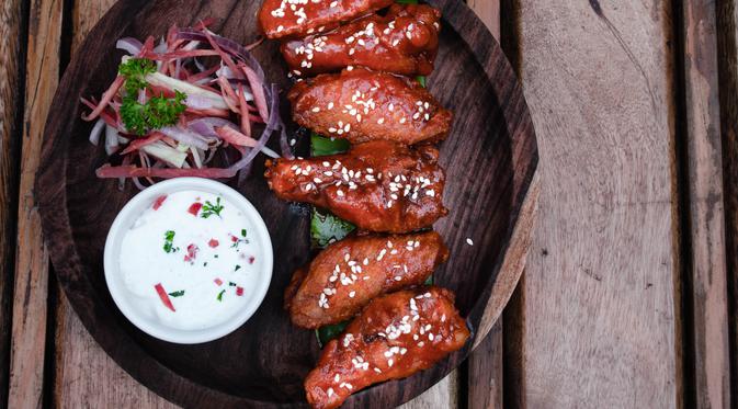 3 Tips Mudah Membuat Sayap Ayam Goreng Yang Empuk Lifestyle Fimela Com