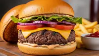 Cara Membuat Beef Burger dari Daging Kurban, Patty Juicy, Empuk, dan Anti Keras