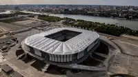 Suasana Stadion Rostov Arena di Rostov-on-Don, Rusia, Minggu (20/8/2017). Stadion ini merupakan salah satu venue Piala Dunia 2018. (AFP/Mladen Antonov)