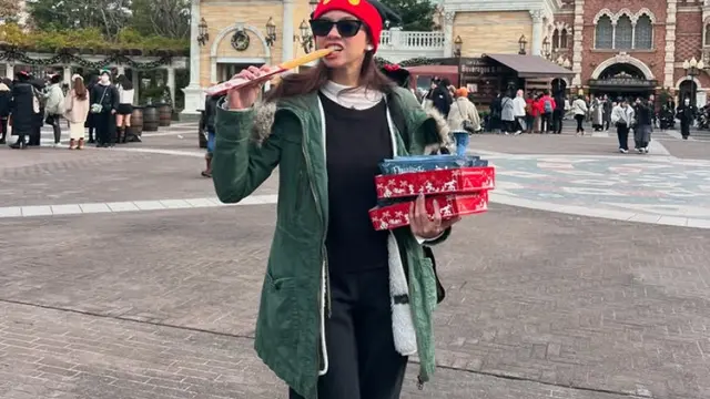 OOTD Yuki Kato Pulang Kampung ke Negara sang Ayah di Jepang. [@yukikt]