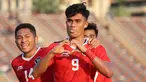 Timnas Indonesia U-22 tampil sempurna dalam perjalanannya merebut medali emas cabor sepak bola SEA Games 2023. Dari total 6 laga, Garuda Muda menyapu bersih 6 kemenangan, empat di fase grup dan dua di laga semifinal dan final. Ramadhan Sananta dkk total mencetak 21 gol dan hanya kebobolan 5 gol. Seluruh gol Timnas Indonesia U-22 dicetak oleh 9 pemain berbeda, di mana 6 pemain di antaranya mencetak lebih dari satu gol. Berikut daftar 6 pemain tersebut. (Bola.com/Abdul Aziz)