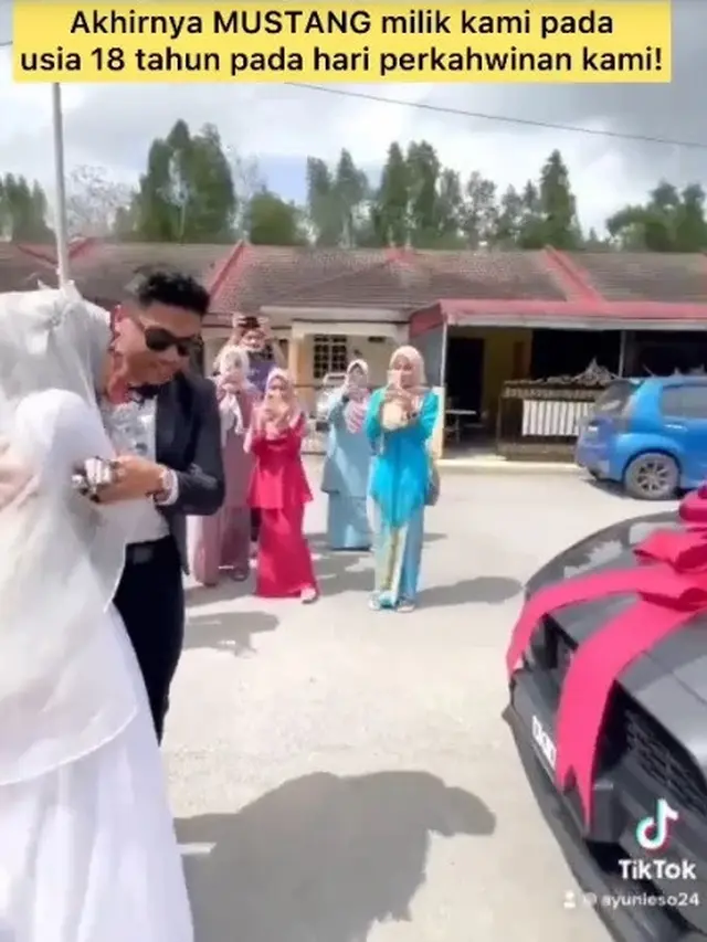 Pengantin diberi kejutan mobil mewah
