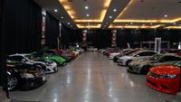 Ratusan Mobil Modifikasi Adu Gengsi di Blackauto Battle The Final 2025