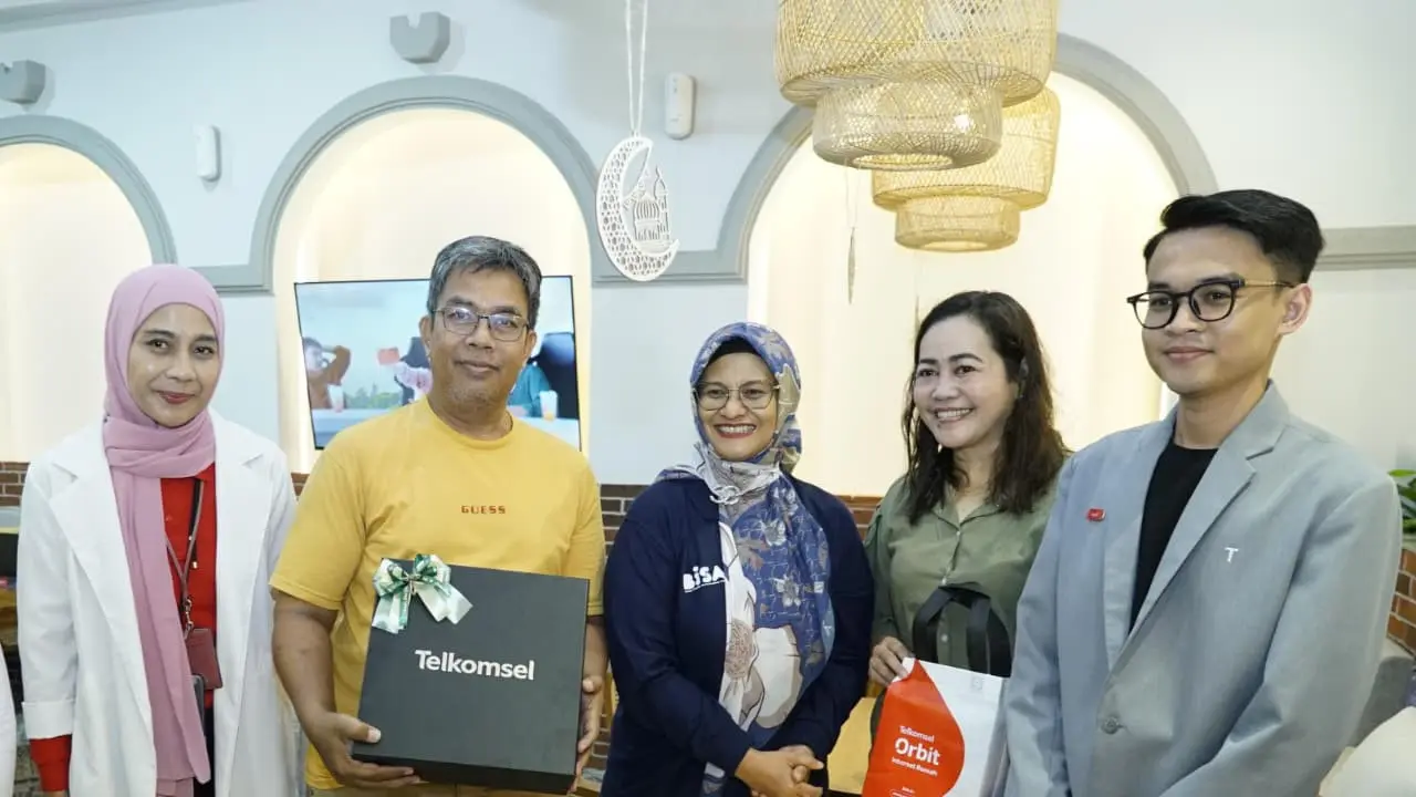 Safari Ramadan TelkomGroup: CEO Dian Siswarini Pastikan Layanan Telekomunikasi Siap Hadapi Lonjakan Trafik Lebaran