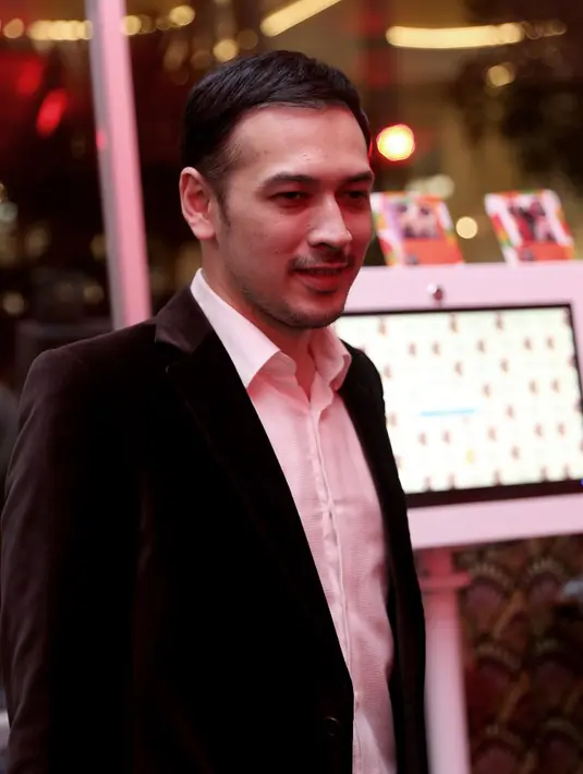 Richard Kevin masih malu-malu mengungkapkan jalinan cintanya dengan Cut Tari. Bahkan, keduanya dikabarkan telah melangsungkan pernikahan. (Andy Masela/Bintang.com)