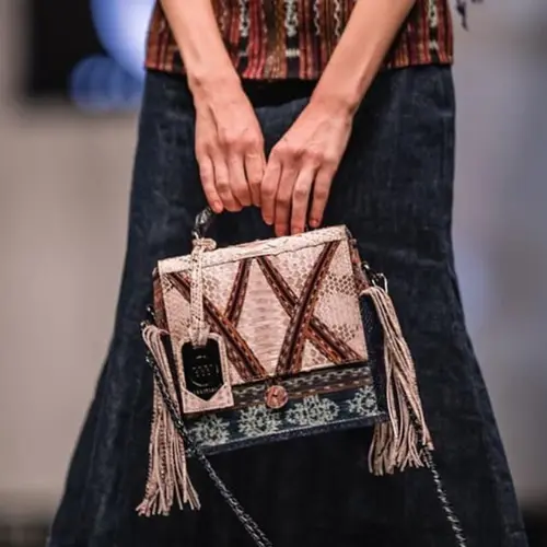 Louis vuitton cup sling bag, Fesyen Pria, Tas & Dompet , Tas Selempang di  Carousell