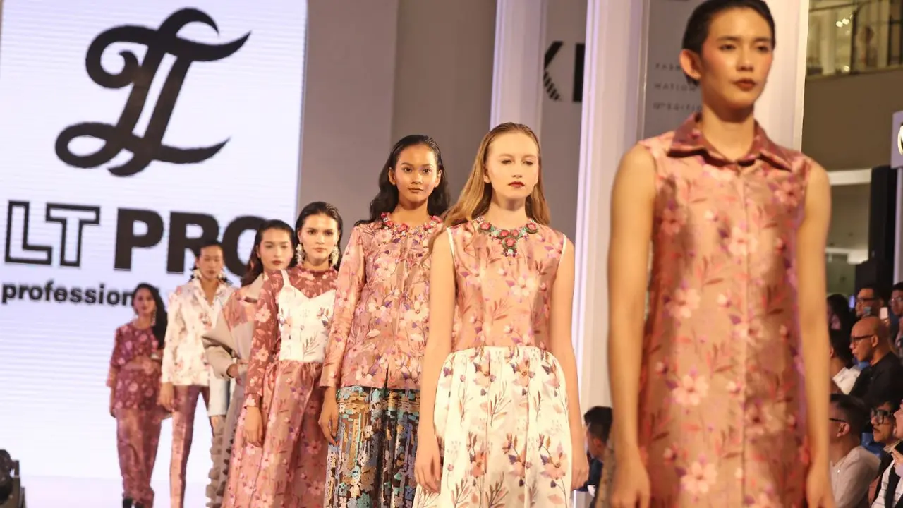 Busana Lebaran Berwarna Pastel Bagi Si Feminin
