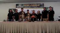 CLS Knights Surabaya dan Satria Muda Pertamina Jakarta sama-sama mengusung misi balas dendam pada semifinal IBL 2017 Divisi Merah. (Bola.com/Fahrizal Arnas)