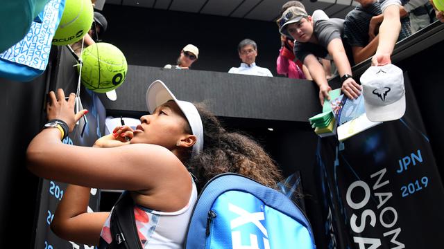 Berburu Tanda Tangan Naomi Osaka di Australia Terbuka