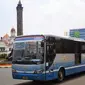 Sebuah BRT Trans Semarang tengah melintas di kawasan Tugu Muda dan Lawang Sewu Semarang. (foto : Liputan6.com / edhie prayitno ige)