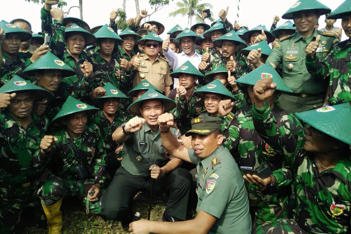Seragam Baru TNI, Caping Gantikan Topi Pet
