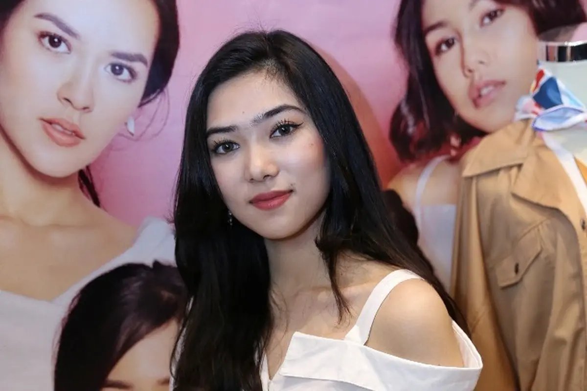 [Fimela] Isyana Sarasvati