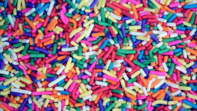 Cara Menyimpan Sprinkles Kue agar Tidak Menggumpal