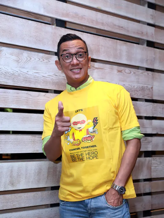 Sebagai penggagas program amal ‘Shave For Hope’, Steny Agustaf mengharapkan uluran donasi serta ingin membiasakan gaya hidup bantu sesama. (Wimbarsana/Bintang.com)