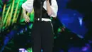 Dalam lagu Killing Me, ia membuka pertunjukan dengan penuh penghayatan sebelum Tiara Andini bergabung di tengah lagu. Penampilan Chung Ha semakin spektakuler saat ia menutup acara dengan Gotta Go, di mana ia tampil memukau bersama tim penarinya. Tarian energik dan vokal kuatnya berhasil menghidupkan suasana panggung, meninggalkan kesan mendalam bagi para penggemar yang hadir.  [KLY/Budy Santoso].